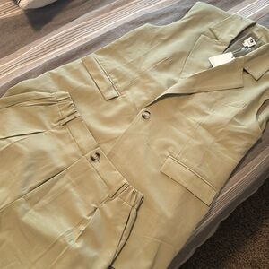 FLAWLESS sleeveless blazer and shorts set